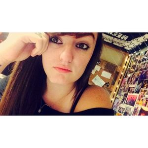 Meet your Posher, Katelyn